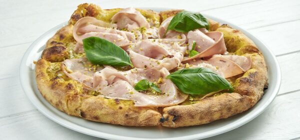 Mortadella pizza